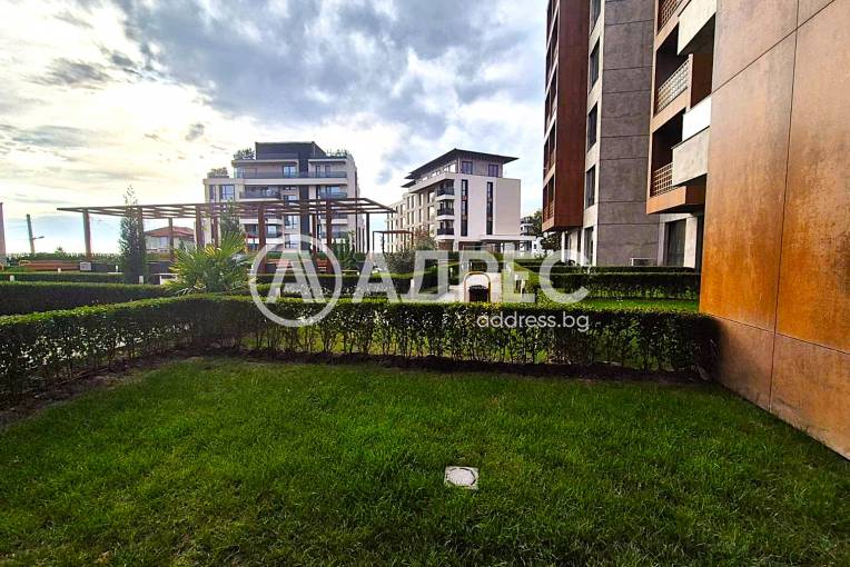 Многостаен апартамент, Варна, к.к. Св.Св. Константин и Елена, 677428, Снимка 3