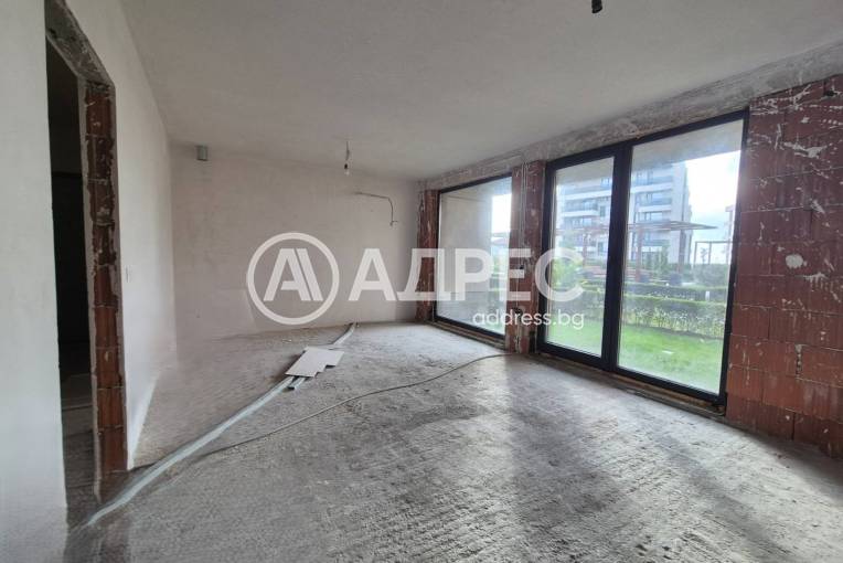 Многостаен апартамент, Варна, к.к. Св.Св. Константин и Елена, 677428, Снимка 4