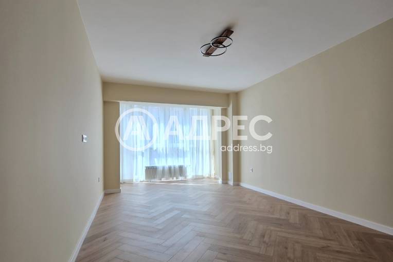 Многостаен апартамент, София, Надежда 2, 688428, Снимка 1