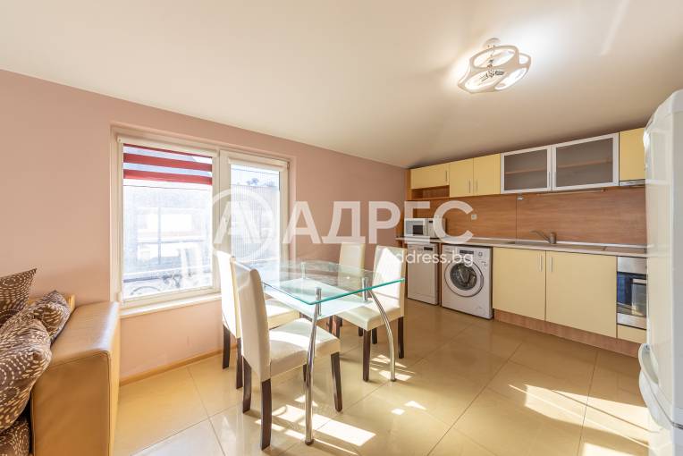 Тристаен апартамент, Варна, к.к. Св.Св. Константин и Елена, 676429, Снимка 1