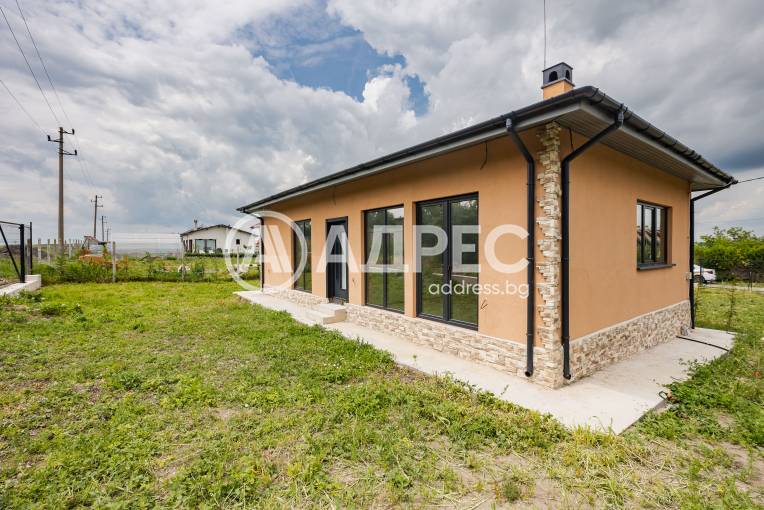 Къща/Вила, Яребична, 696429, Снимка 1