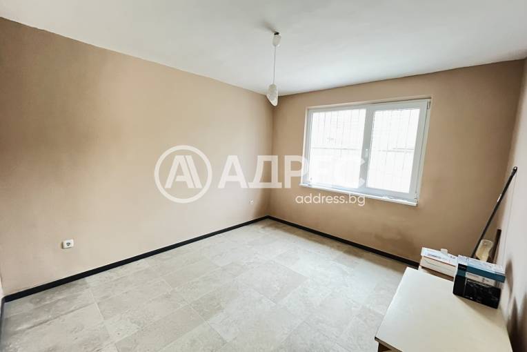 Двустаен апартамент, Варна, Трошево, 683431, Снимка 1