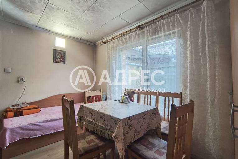 Къща/Вила, Русе, Родина 3, 680432, Снимка 1