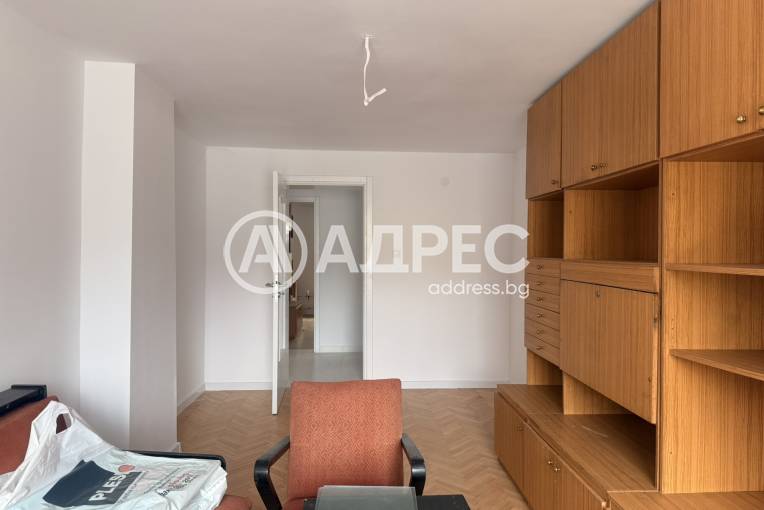 Тристаен апартамент, Плевен, Идеален център, 692432, Снимка 3