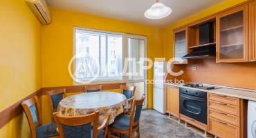 Тристаен апартамент, Варна, Базар "Левски", 677433, Снимка 1