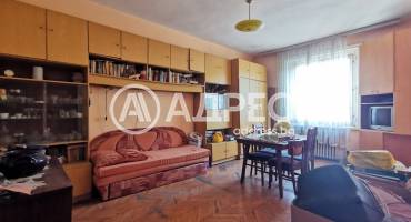 Тристаен апартамент, Русе, Център, 666435, Снимка 1