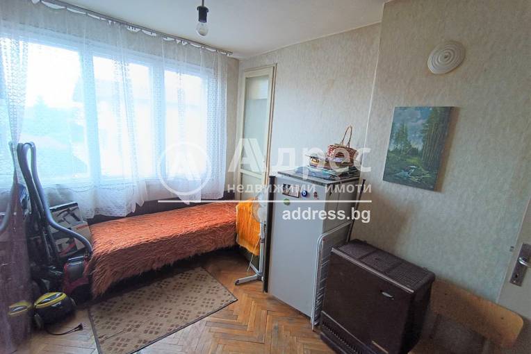 Многостаен апартамент, Разград, Варош, 589436, Снимка 3