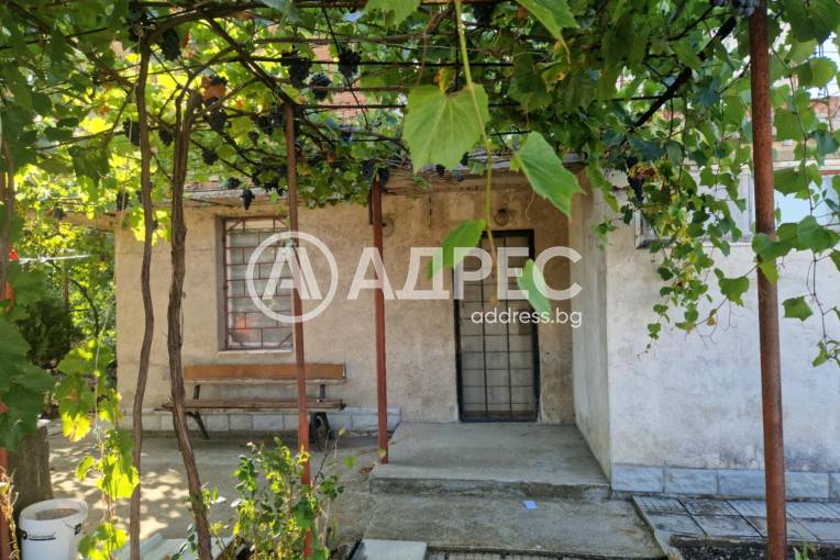 Къща/Вила, Миладиновци, 666436, Снимка 1