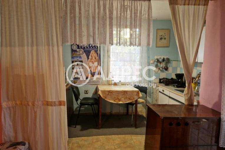 Къща/Вила, Миладиновци, 666436, Снимка 11