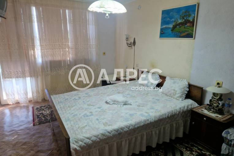 Къща/Вила, Миладиновци, 666436, Снимка 13