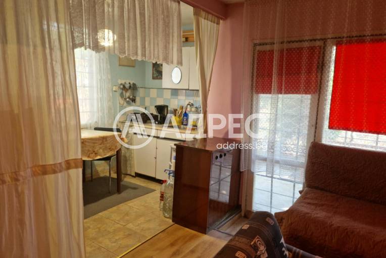 Къща/Вила, Миладиновци, 666436, Снимка 17