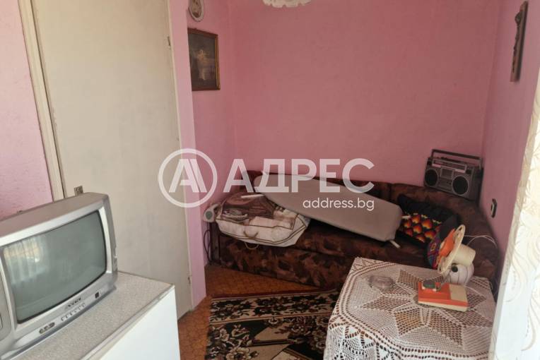 Къща/Вила, Миладиновци, 666436, Снимка 21