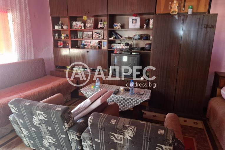 Къща/Вила, Миладиновци, 666436, Снимка 28