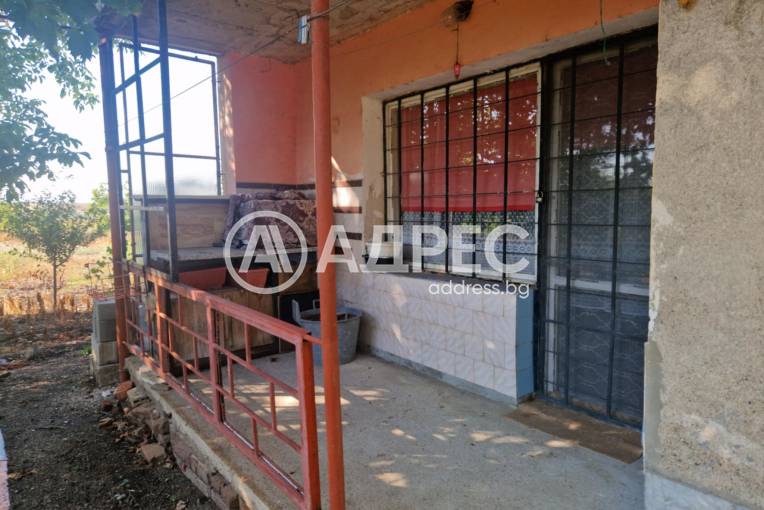 Къща/Вила, Миладиновци, 666436, Снимка 3