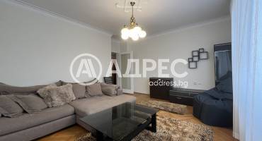 Тристаен апартамент, София, Оборище, 689436, Снимка 1