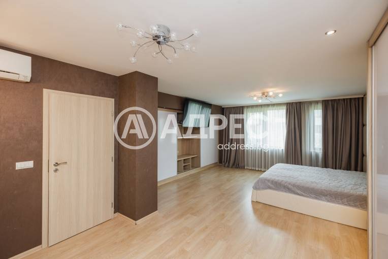 Многостаен апартамент, Варна, Виница, 691437, Снимка 2