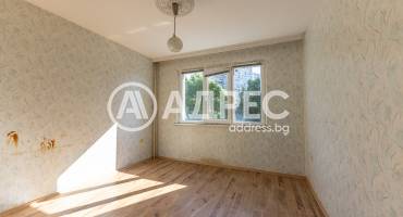 Тристаен апартамент, Варна, Левски, 696438, Снимка 1