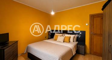 Тристаен апартамент, Русе, Широк център, 699438, Снимка 1