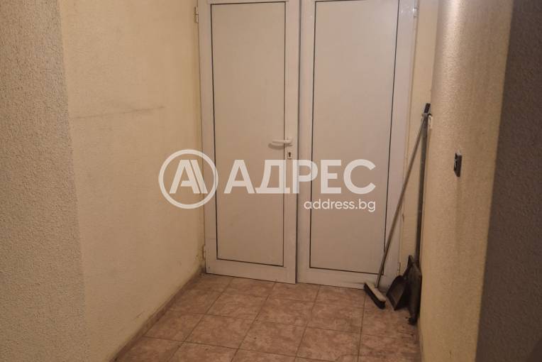 Гараж, София, Бели брези, 664439, Снимка 11