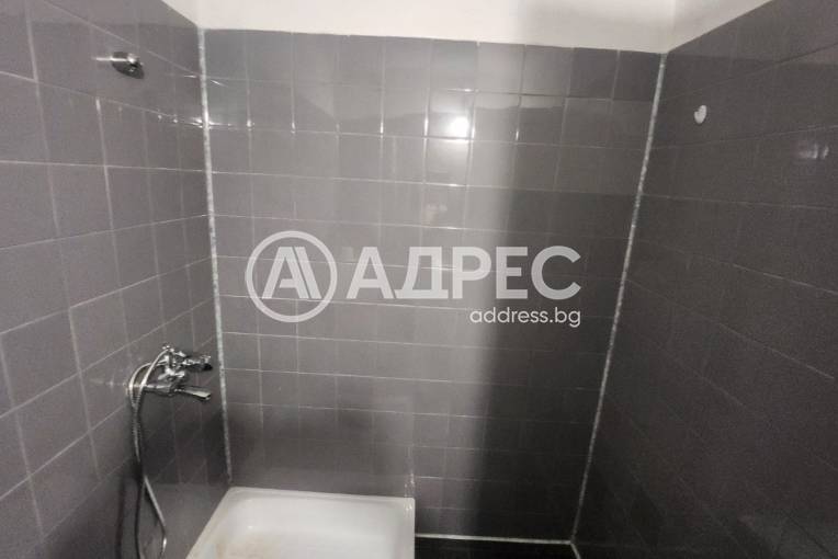 Гараж, София, Бели брези, 664439, Снимка 9
