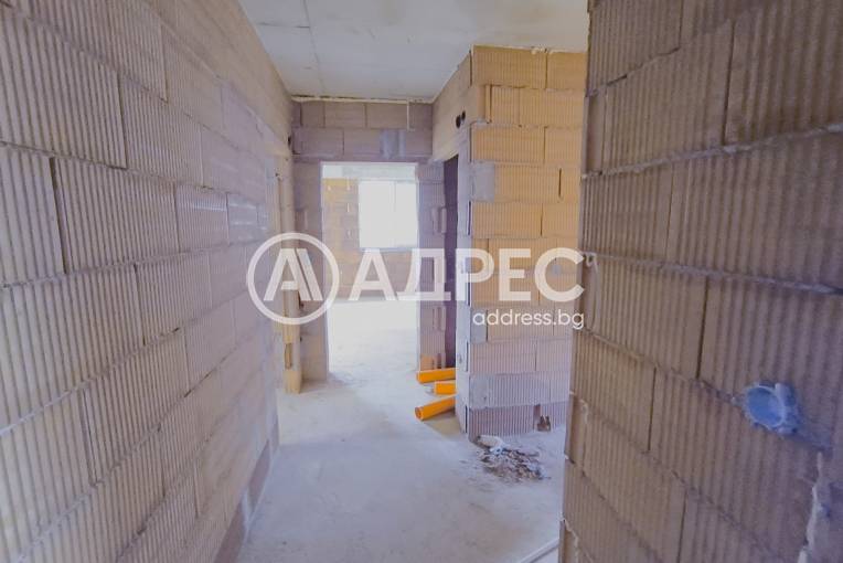 Тристаен апартамент, Варна, Идеален център, 678439, Снимка 2