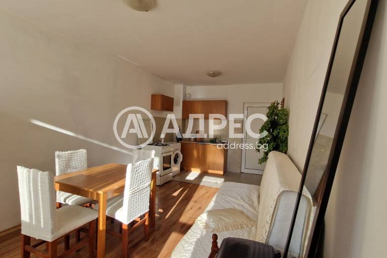 Двустаен апартамент, Варна, Погребите, 691439, Снимка 4