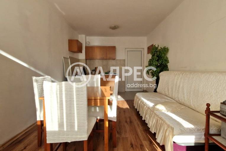 Двустаен апартамент, Варна, Погребите, 691439, Снимка 8
