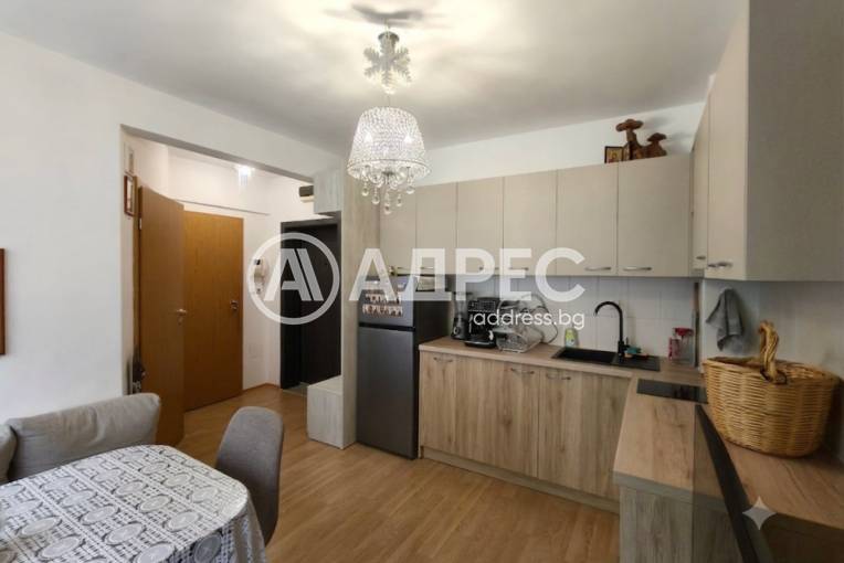 Двустаен апартамент, Варна, Колхозен пазар, 700439, Снимка 1