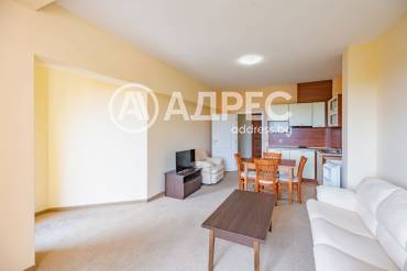 Двустаен апартамент, Варна, к.к. Златни Пясъци, 685440, Снимка 1