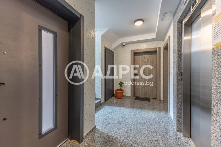 Тристаен апартамент, Варна, к.к. Св.Св. Константин и Елена, 686440, Снимка 20