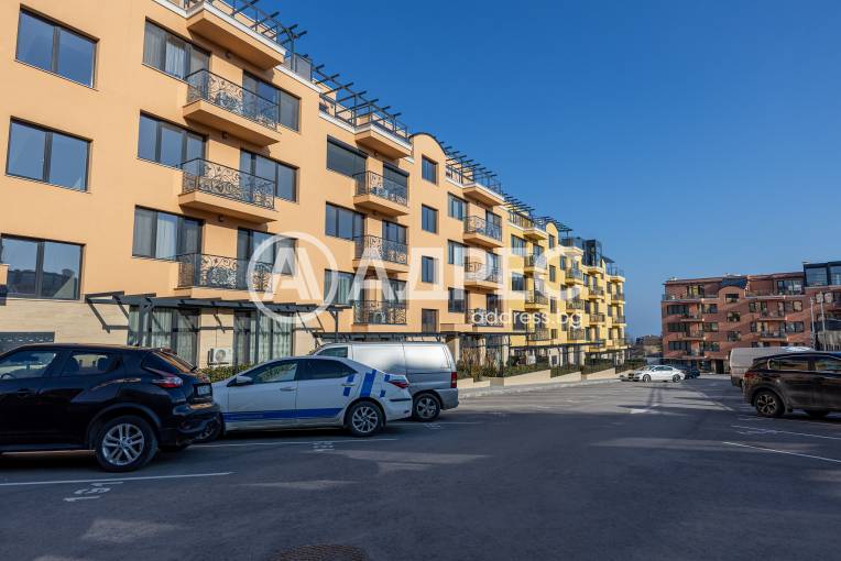 Тристаен апартамент, Варна, к.к. Св.Св. Константин и Елена, 686440, Снимка 26