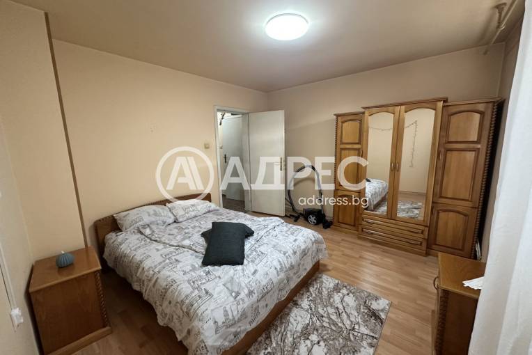 Двустаен апартамент, Плевен, Идеален център, 678441, Снимка 3