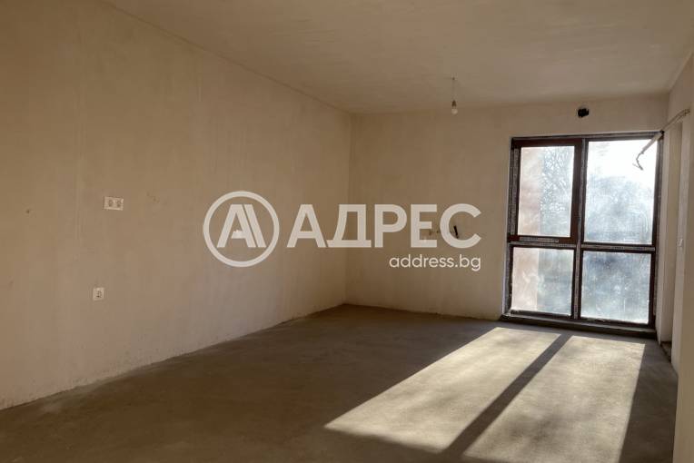 Тристаен апартамент, Шумен, Добруджански, 679441, Снимка 1