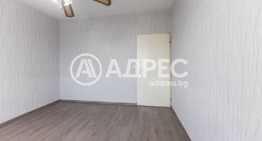 Тристаен апартамент, Варна, Център, 684441, Снимка 5