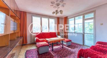 Многостаен апартамент, Аксаково, Център, 696441