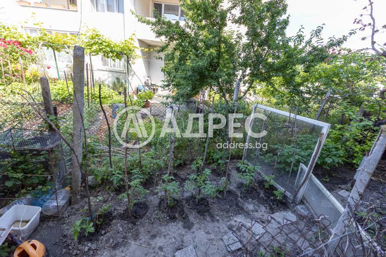 Многостаен апартамент, Аксаково, Център, 696441, Снимка 25