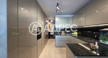 Тристаен апартамент, София, Изгрев, 671442, Снимка 2