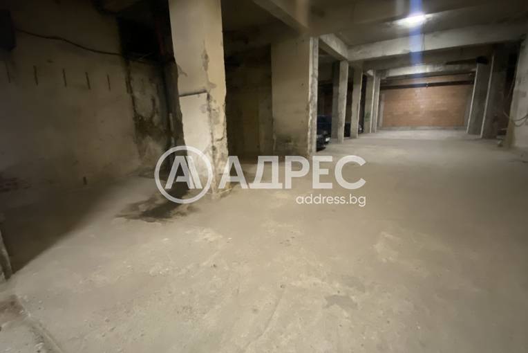 Паркомясто/Гаражна клетка, Хасково, Център, 686442, Снимка 3