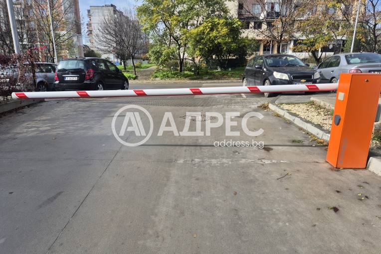 Паркомясто/Гаражна клетка, Варна, Възраждане 1, 676443, Снимка 2