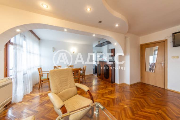 Многостаен апартамент, Варна, Колхозен пазар, 656445, Снимка 3