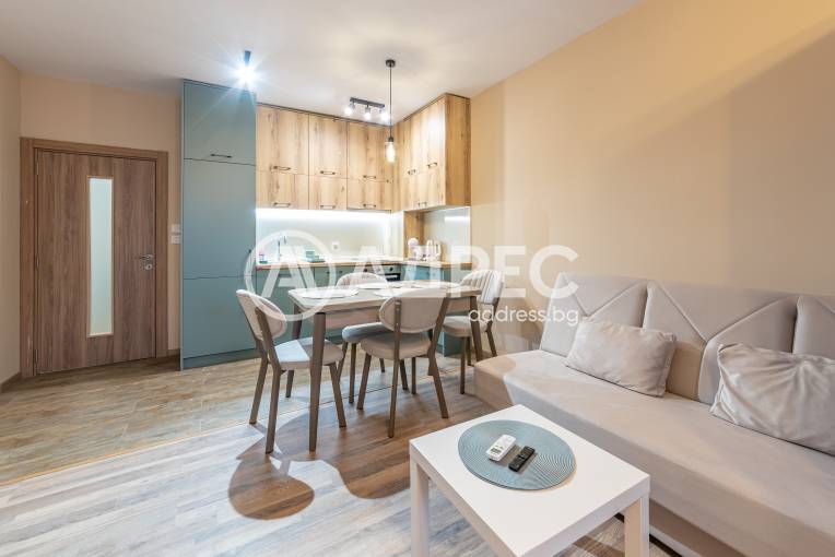 Двустаен апартамент, Варна, м-ст Ален Мак, 679445, Снимка 2