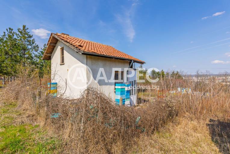 Къща/Вила, Плевен, Кайлъка, 689445, Снимка 2