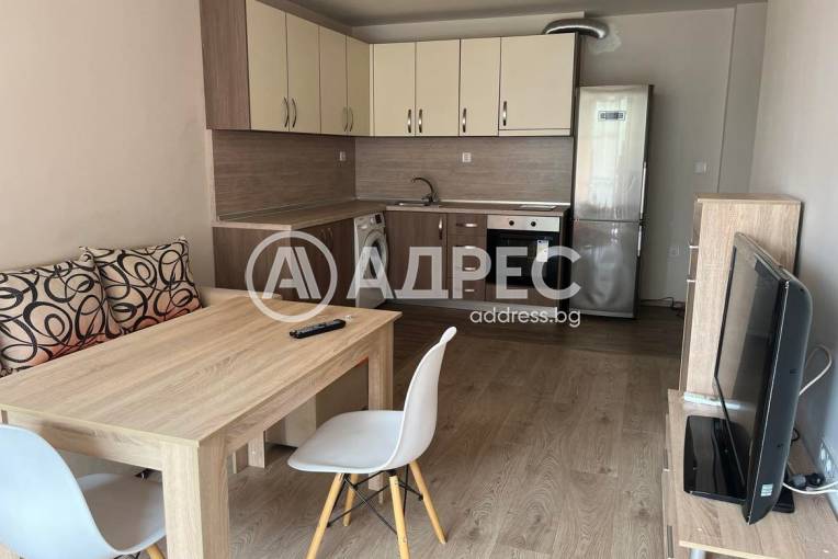 Тристаен апартамент, Сливен, Център, 578447, Снимка 2