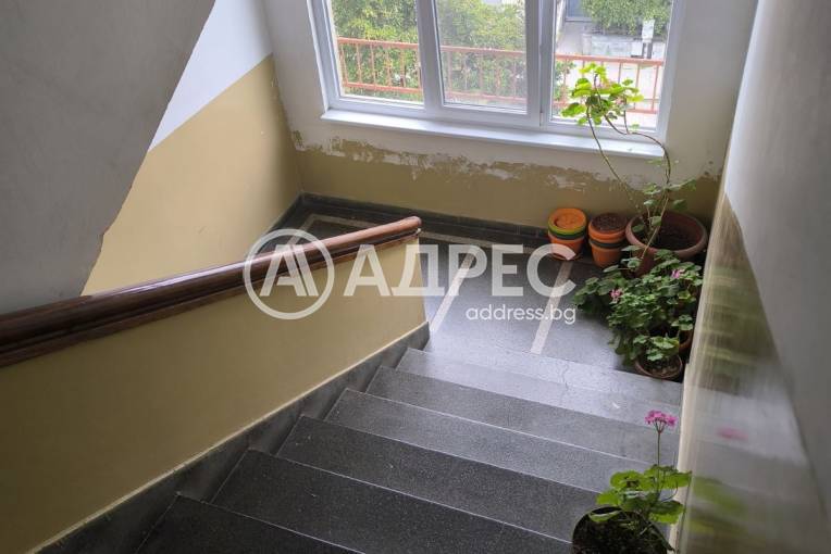 Тристаен апартамент, София, Яворов, 666447, Снимка 4