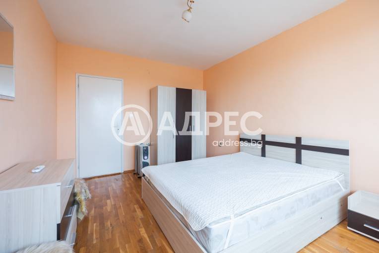 Тристаен апартамент, Варна, Колхозен пазар, 686448, Снимка 2