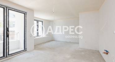 Тристаен апартамент, Варна, Идеален център, 693449, Снимка 1