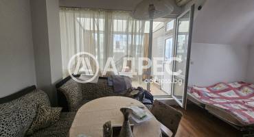 Двустаен апартамент, Варна, Базар "Левски", 682451, Снимка 1