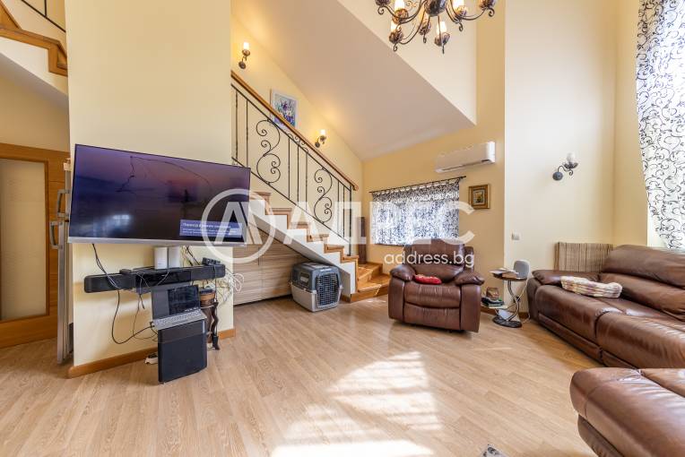 Къща/Вила, Варна, м-ст Траката, 669452, Снимка 2