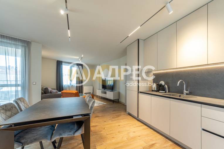 Двустаен апартамент, Варна, Гръцка махала, 681452, Снимка 1