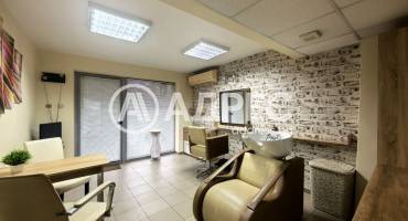 Козметично/Фризьорско студио, Русе, Център, 678454, Снимка 2